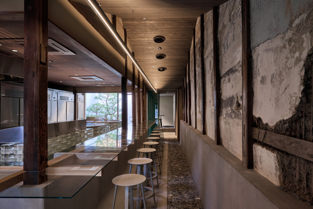 養安町の飲食店 / Restaurant in Yoancho