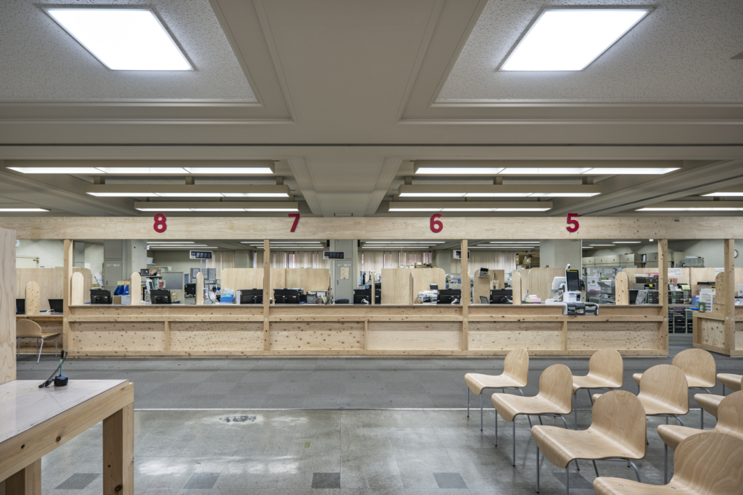 大阪市中央区役所 / Wooden Fixture Remodeling in Osaka City Chuo Ward Office “WOOD LOOP”